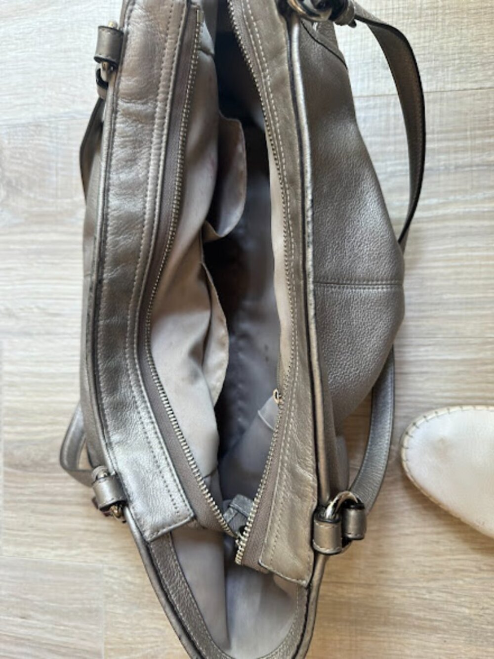 Coach Shoulder Bag - Picture 6 of 13